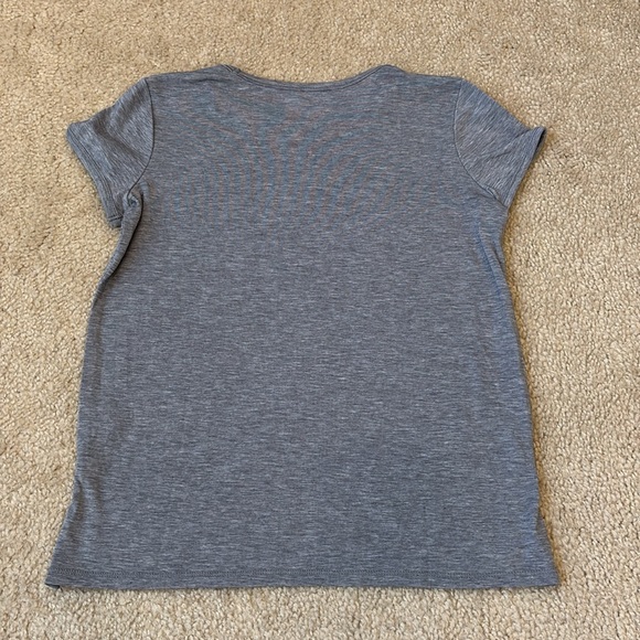 Bundle of 3 Athleta Girls Shirts - Hoodie, T-Shirt, Long Sleeve - Size M 8-10 - Picture 9 of 15